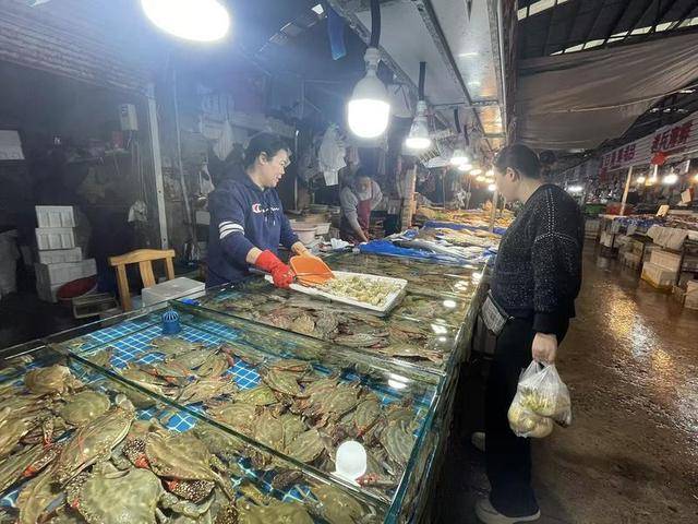 梭子蟹价格几近腰斩<strong></p>
<p>虚拟币软搬砖</strong>！烟台海鲜市场迎来“实惠期”