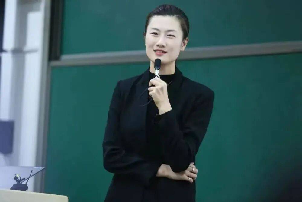 早安<strong></p>
<p>虚拟币软搬砖</strong>，你好｜生育津贴直接发放至个人，这些地方已实现→