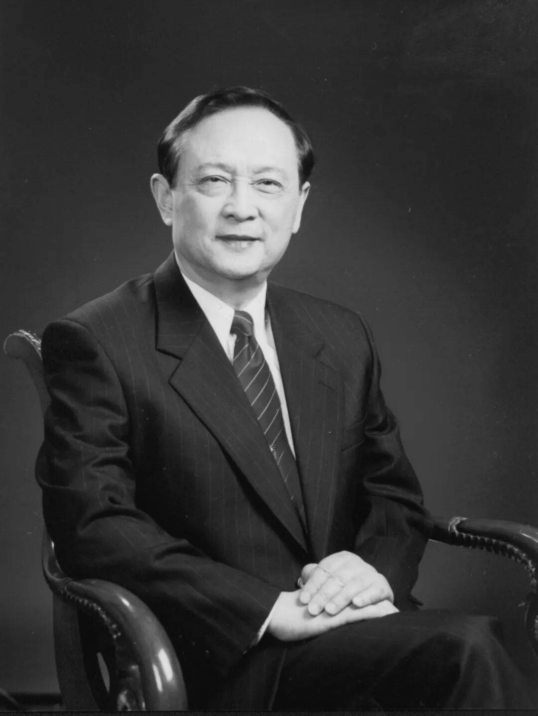 重大损失<strong></p>
<p>以太坊</strong>！周国治先生在美去世