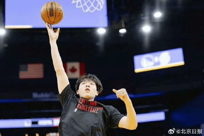 杨瀚森迎NBA常规赛首秀<strong></p>
<p>虚拟币</strong>,两罚全中拿到个人NBA生涯首分;此前出场时播音字幕都是中文