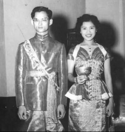 泰国王太后诗丽吉去世<strong></p>
<p>虚拟币发行风险</strong>,留下19顶奢华王冠和她的传奇一生