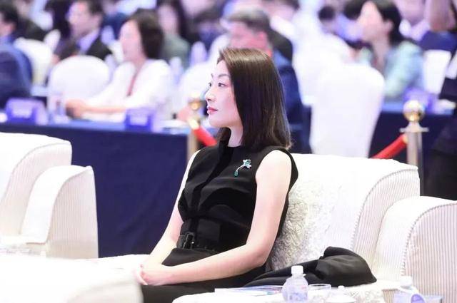 宗馥莉“心腹”祝丽丹离职<strong></p>
<p>虚拟币发行风险</strong>！曾是娃哈哈核心高管