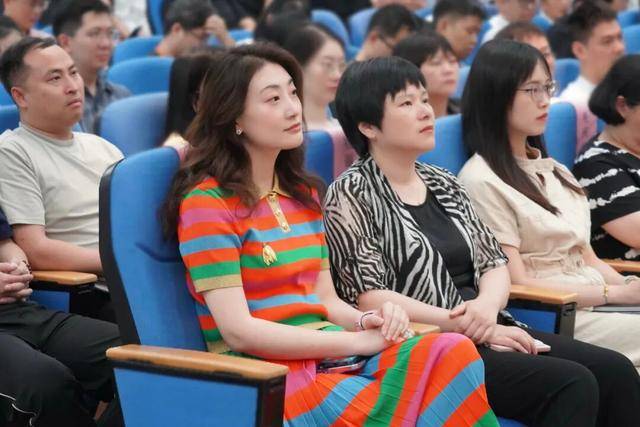 宗馥莉“心腹”祝丽丹离职<strong></p>
<p>虚拟币发行风险</strong>！曾是娃哈哈核心高管