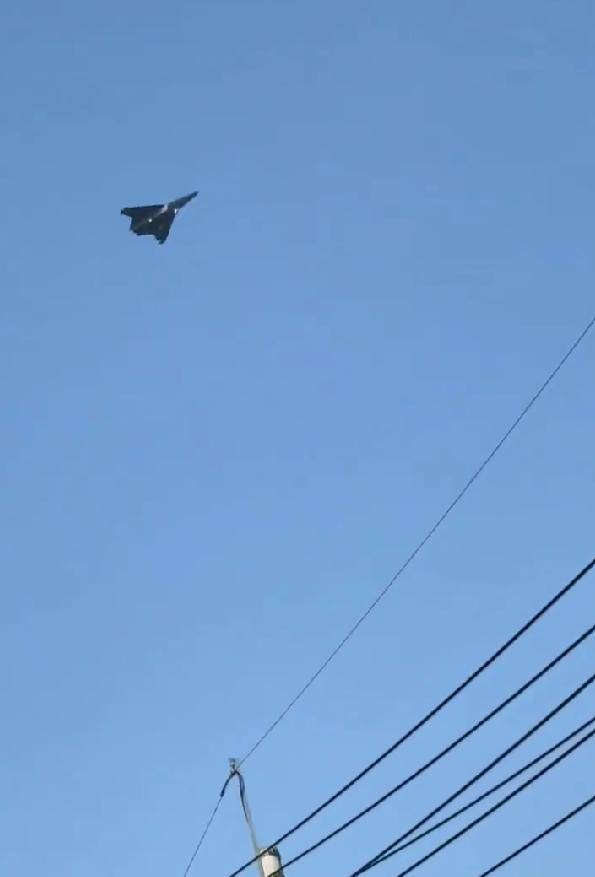 无空速管<strong></p>
<p>虚拟币如何低买高卖</strong>，疑似第二架歼-50：美国精神胜利法，新六代机东亚决战