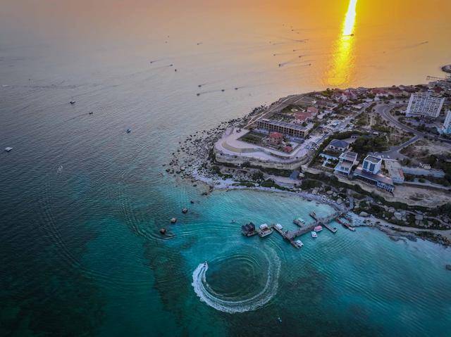 青年说 | 到中亚<strong></p>
<p>虚拟币如何低买高卖</strong>,奔赴一场激动人心的“探秘”