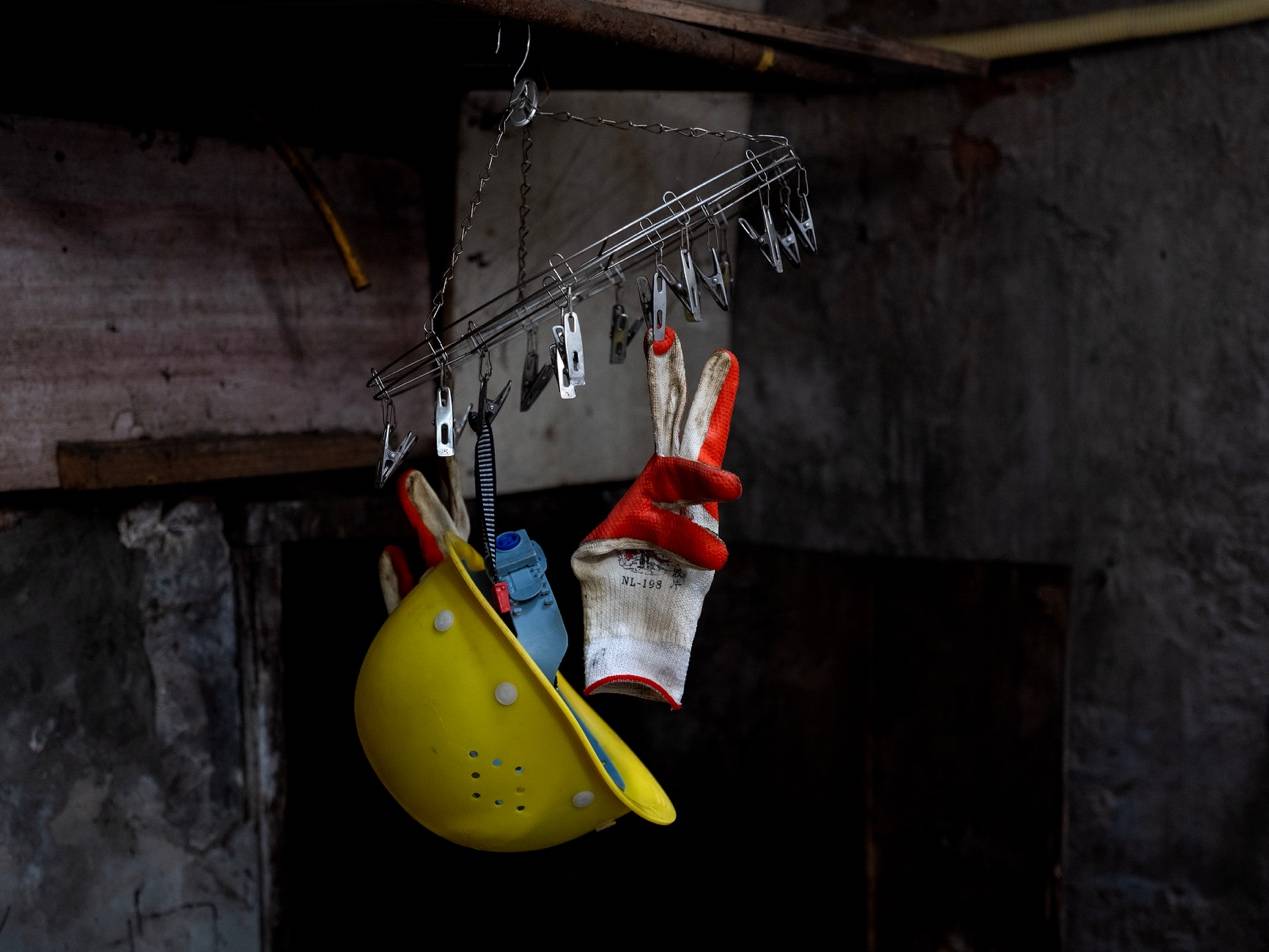 <strong></p>
<p>虚拟币如何低买高卖</strong>他们挤在8元一晚的旅店 几百人抢一个活