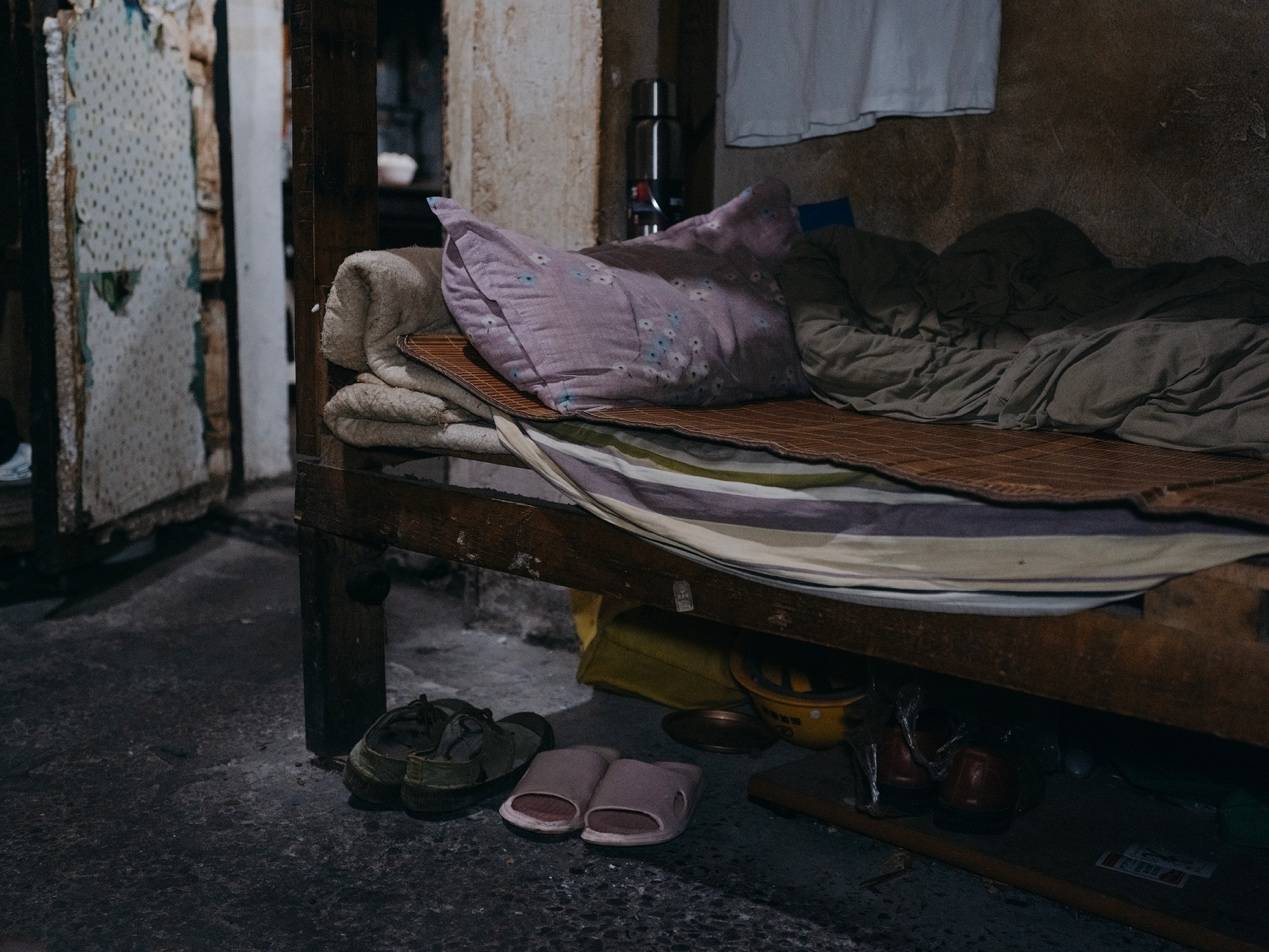 <strong></p>
<p>虚拟币如何低买高卖</strong>他们挤在8元一晚的旅店 几百人抢一个活