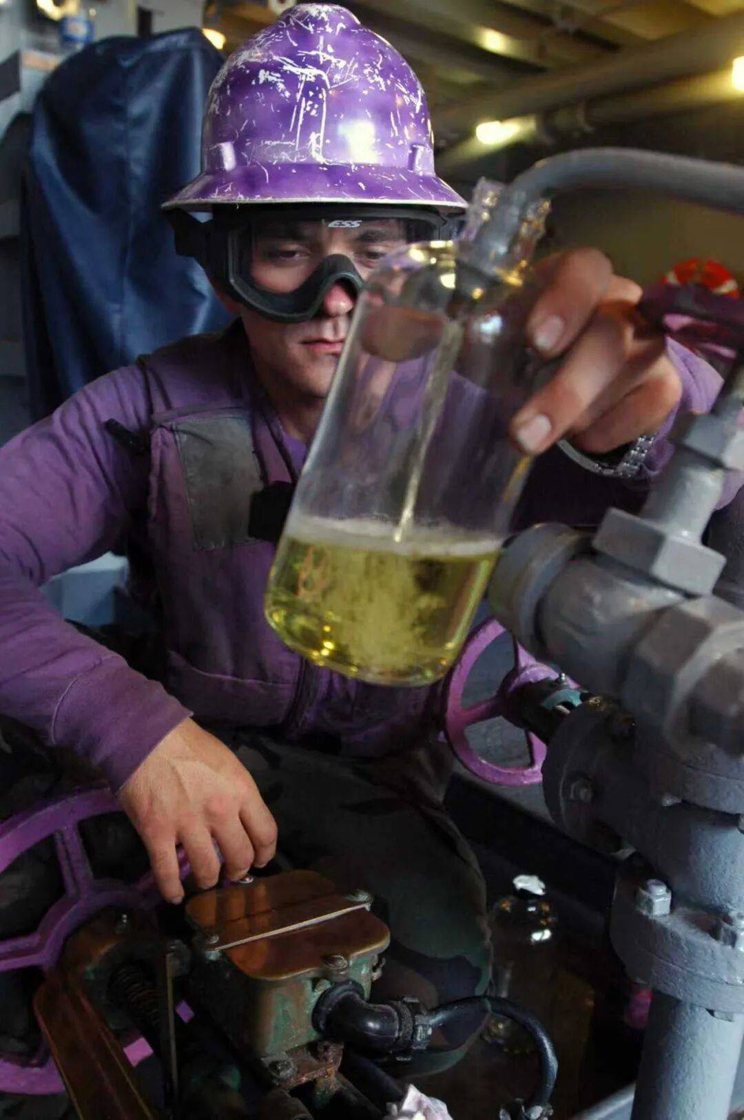 美海军在南海连摔两架飞机<strong></p>
<p>洋老板商城虚拟币</strong>,因电磁攻击?中国军号发文