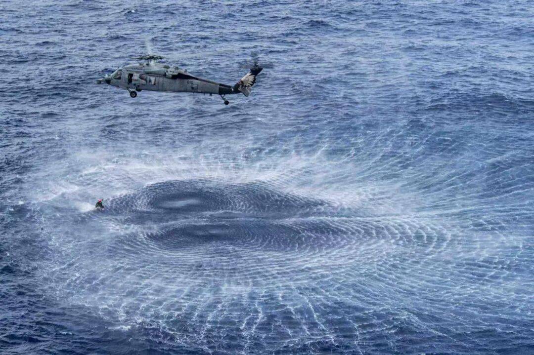 美海军在南海连摔两架飞机<strong></p>
<p>洋老板商城虚拟币</strong>,因电磁攻击?中国军号发文