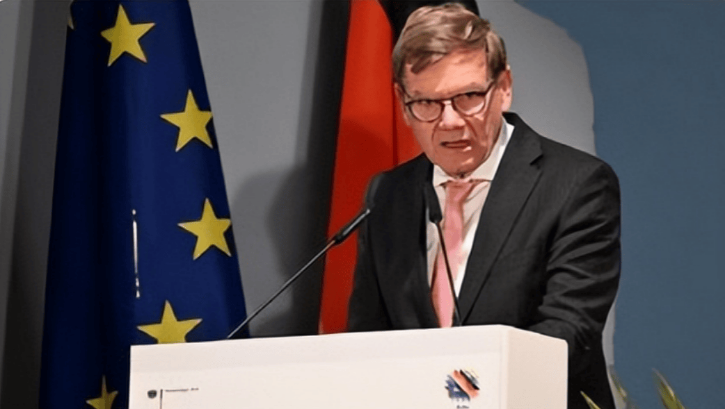 3天后<strong></p>
<p>洋老板商城虚拟币</strong>，德国外长又反悔了，想跟中方尽快通话，重新安排访华行程