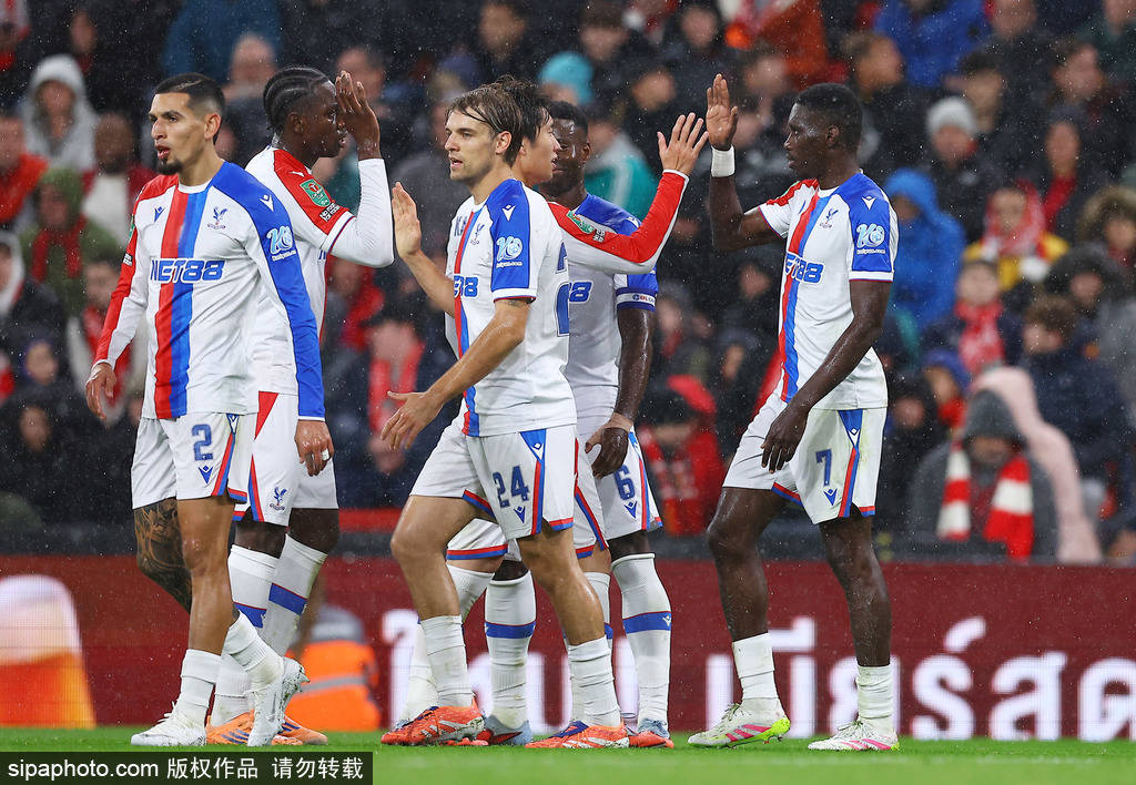 遭赛季三杀<strong></p>
<p>虚拟火币</strong>！联赛杯-萨尔双响 利物浦轮换阵容0-3水晶宫出局