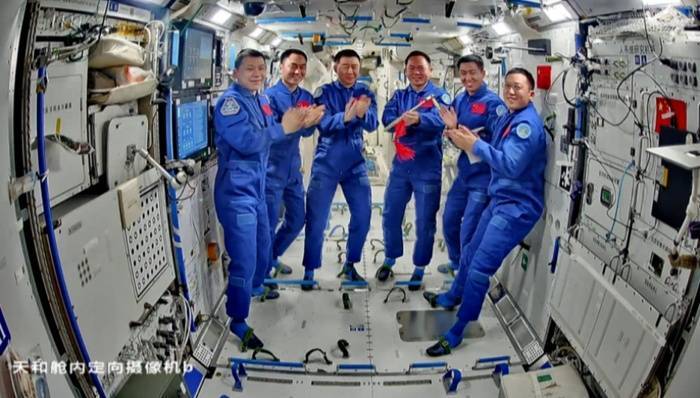 疑似遭空间微小碎片撞击<strong></p>
<p>网站虚拟币对接钱包</strong>,神舟二十号返回任务将推迟进行