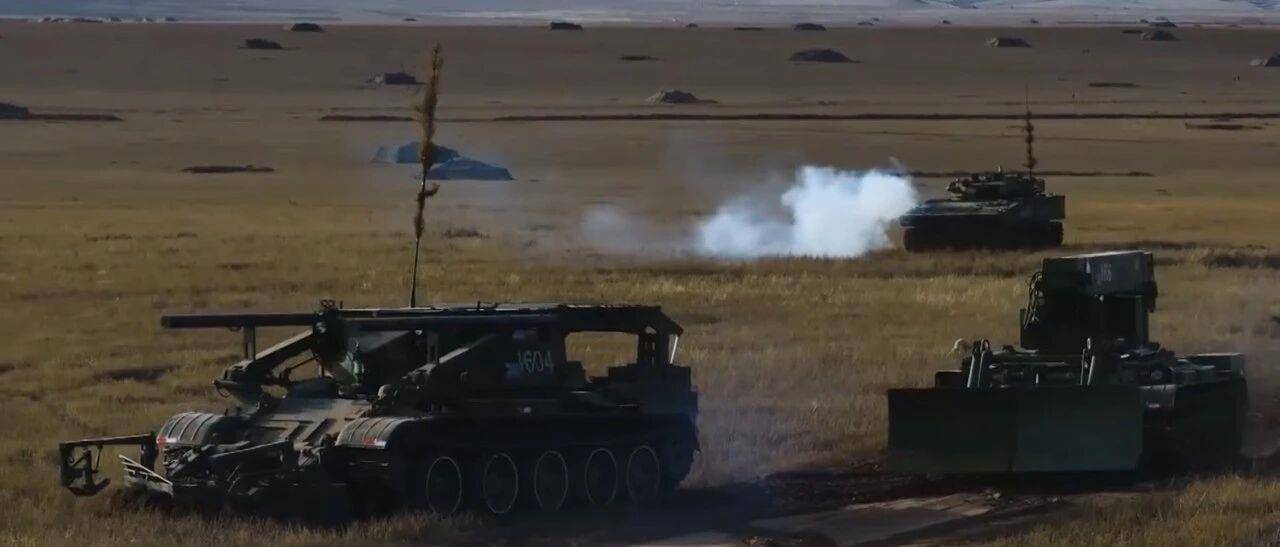 大场面!机器狗、无人机开路<strong></p>
<p>网站虚拟币对接钱包</strong>,实兵对抗演练画面公布