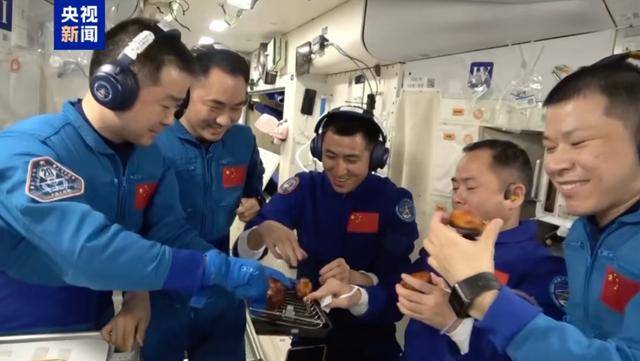 太空烧烤??来看航天员们的“吃饭历程”<strong></p>
<p>网站虚拟币对接钱包</strong>!