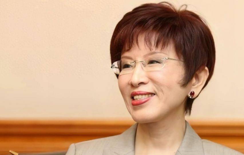 两岸统一众望所归!台湾岛内掀起入党潮<strong></p>
<p>根源链虚拟币上火币</strong>,869人加入国民党,洪秀柱出面促统,果然没让大陆失望!