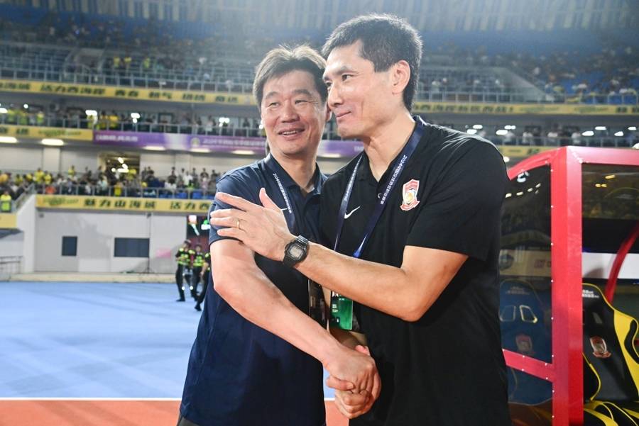 全球选聘四个月<strong></p>
<p>根源链虚拟币上火币</strong>,招来只有一年执教经历的本土教练,国足新帅竟是邵佳一