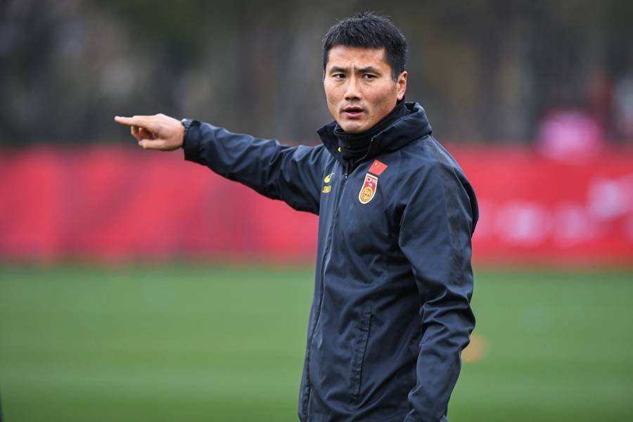 全球选聘四个月<strong></p>
<p>根源链虚拟币上火币</strong>,招来只有一年执教经历的本土教练,国足新帅竟是邵佳一