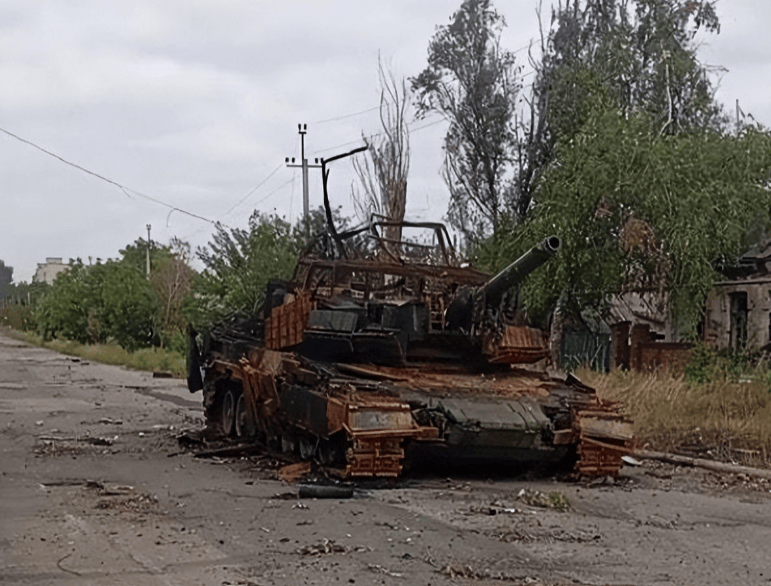 乌军伪装成女人突围红军城<strong></p>
<p>虚拟币ebt</strong>，俄军一次俘虏200人，法械旅这次学到了精髓