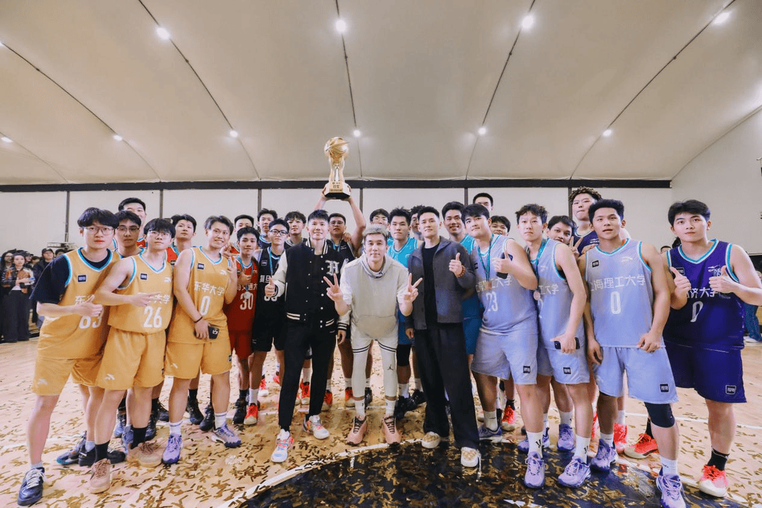 复旦、交大、同济等八大高校集结<strong></p>
<p>虚拟币ebt</strong>,得物App“新生杯”篮球赛首战上海