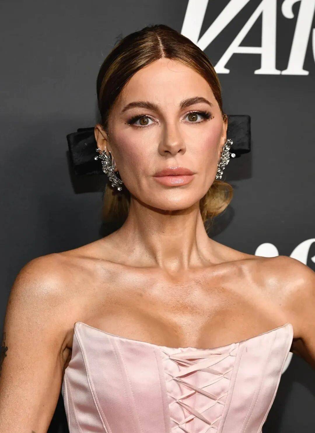 最美吸血鬼如今瘦成骷髅<strong></p>
<p>xvg虚拟币价格</strong>？《珍珠港》女主究竟怎么了？