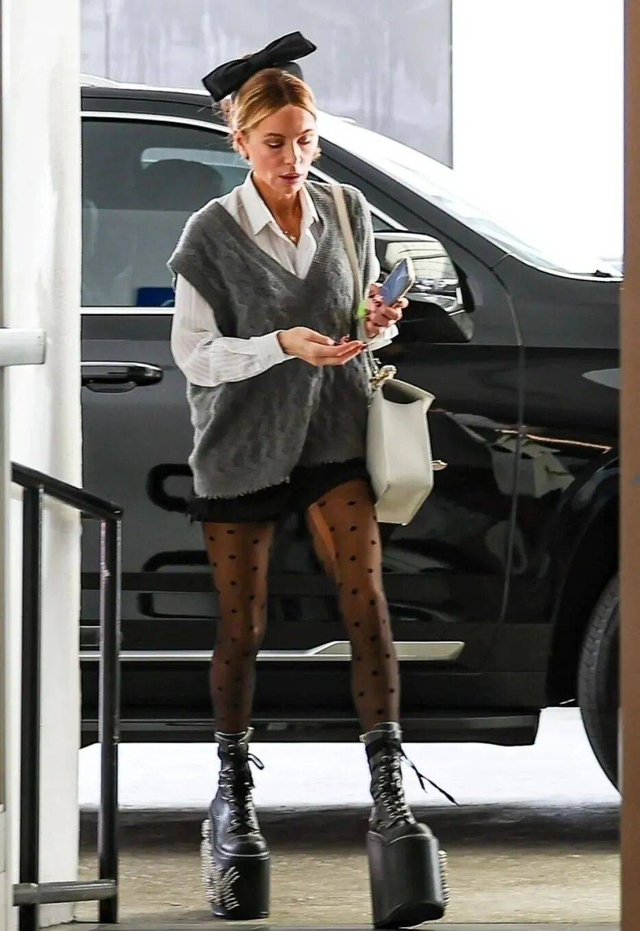 最美吸血鬼如今瘦成骷髅<strong></p>
<p>xvg虚拟币价格</strong>？《珍珠港》女主究竟怎么了？