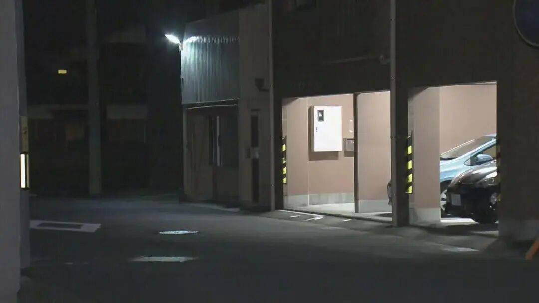 男子开车撞倒人<strong></p>
<p>主流虚拟币</strong>，下车一看竟是自己86岁的父亲，老人送医后身亡