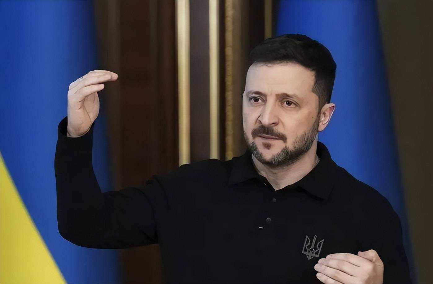 专访中途两度断电成笑柄！泽连斯基宣称乌克兰将胜利<strong></p>
<p>虚拟币套利交易软件</strong>，实则美军撤离援乌弹药缺口达 40%？