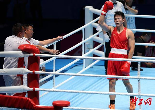 全运会拳击男子80公斤级决赛<strong></p>
<p>虚拟币套利交易软件</strong>，王小保夺冠！