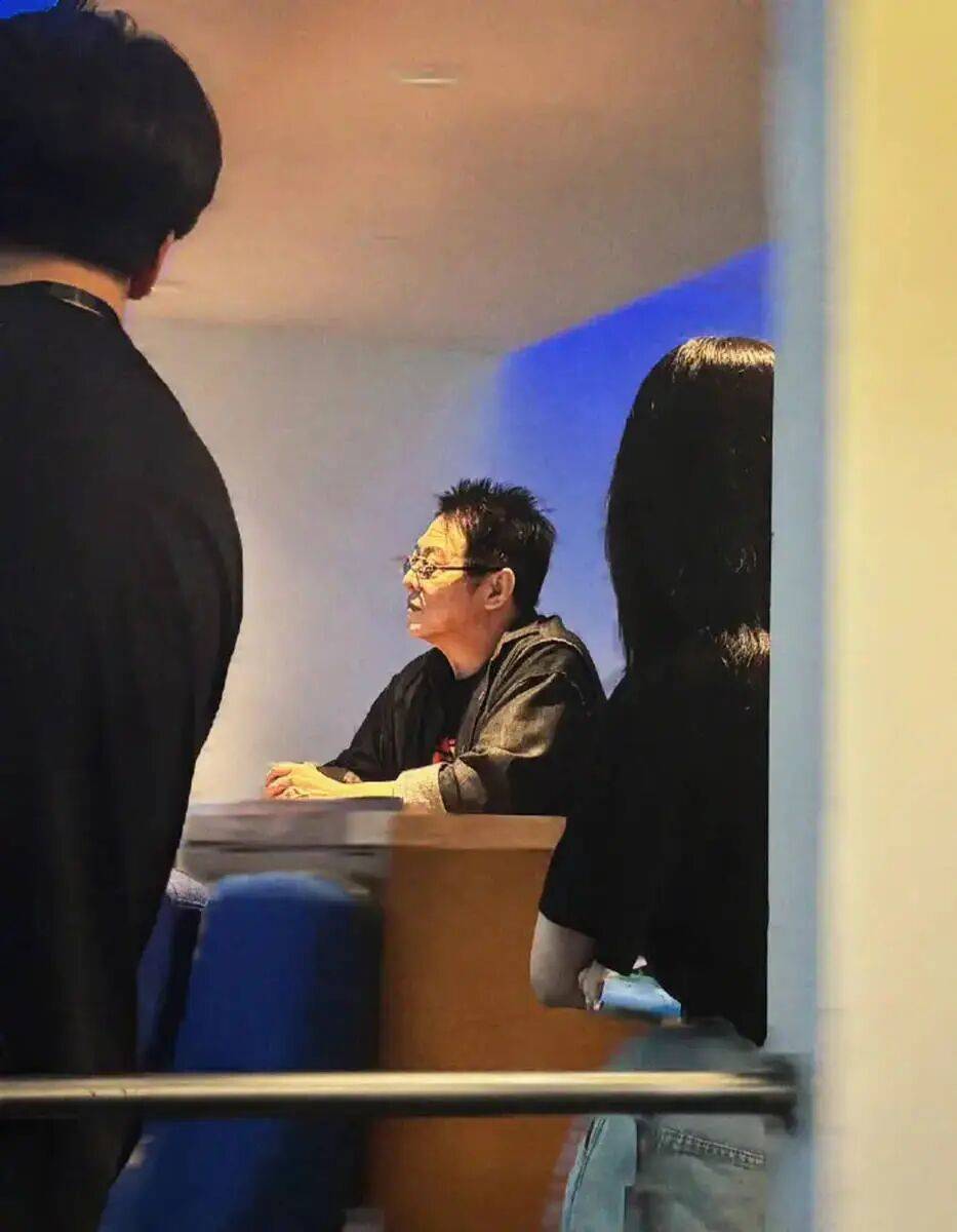 考古|李连杰晒游泳照状态重返巅峰!武打多年受伤频繁又患甲亢<strong></p>
<p>虚拟币套利交易软件</strong>,功夫皇帝一路走来太不易