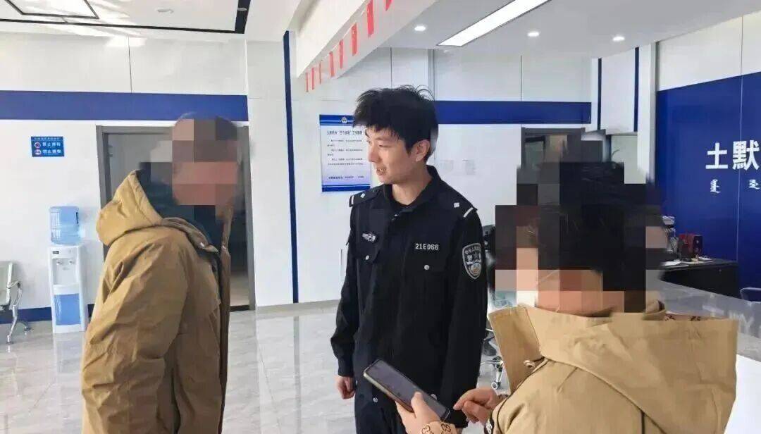 男子彩票中奖太兴奋<strong></p>
<p>虚拟币扭曲市场</strong>，拍照发业主群分享，隔天奖金被邻居冒领……