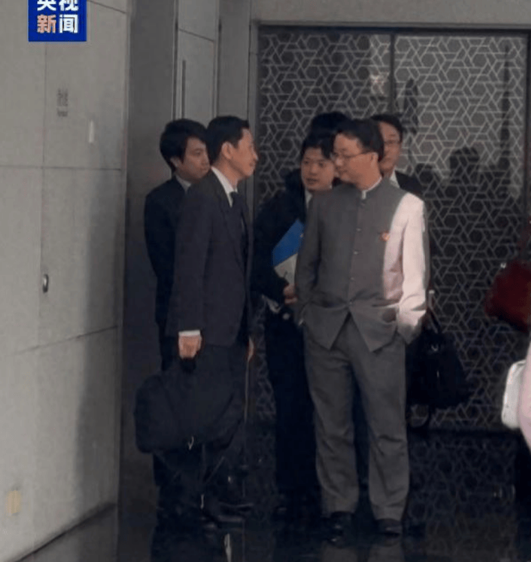 高市早苗派来的特使表现毫无诚意<strong></p>
<p>虚拟币扭曲市场</strong>，刘司长直言“不满意”，连外交礼仪都不用了