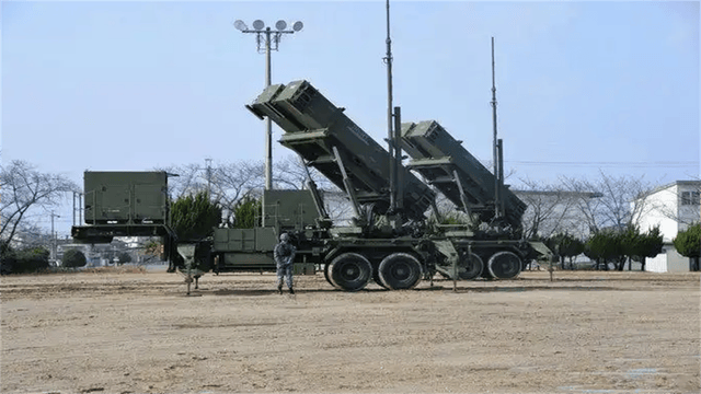 两栖攻击舰群准备就绪<strong></p>
<p>虚拟币中逆市</strong>！南海舰队公开动员：如果战斗今夜打响