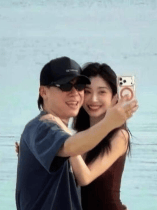 考古|胡彦斌易梦玲恋情曝光！相差16岁横跨歌手网红领域<strong></p>
<p>虚拟币中逆市</strong>，25年底最让人震惊的情侣出现