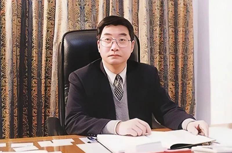 南通文峰“70后”女副总被留置!去年年薪超百万<strong></p>
<p>在哪个app买虚拟币</strong>,公司前三季净利大跌75%