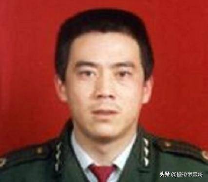 无间道？山西警察中队长抢运钞车<strong></p>
<p>真币虚拟货币</strong>，被同事百发子弹乱枪击毙