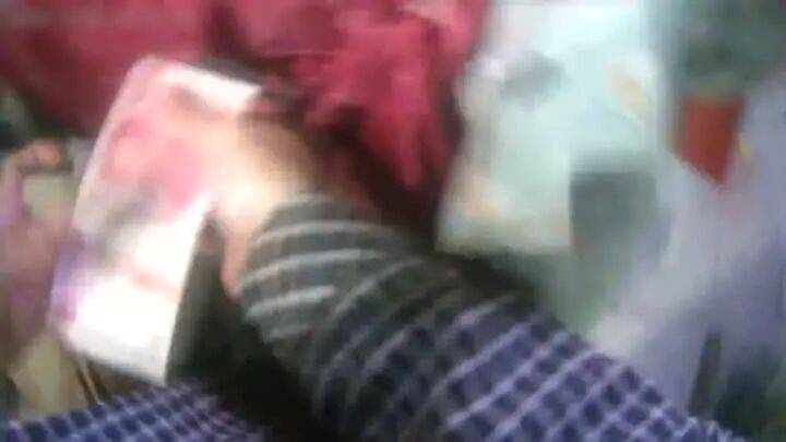 扬州一女子刷短视频惹祸：偷偷去银行取了6万现金<strong></p>
<p>真币虚拟货币</strong>，结果……