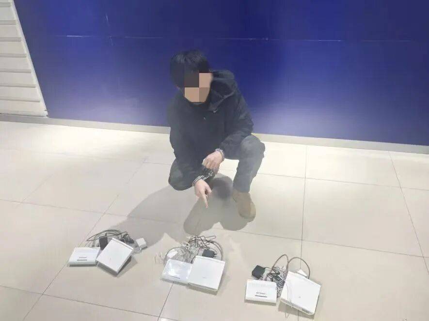 太可怕！呼和浩特一酒店客房内惊现“神秘”白色可疑设备！竟然是…