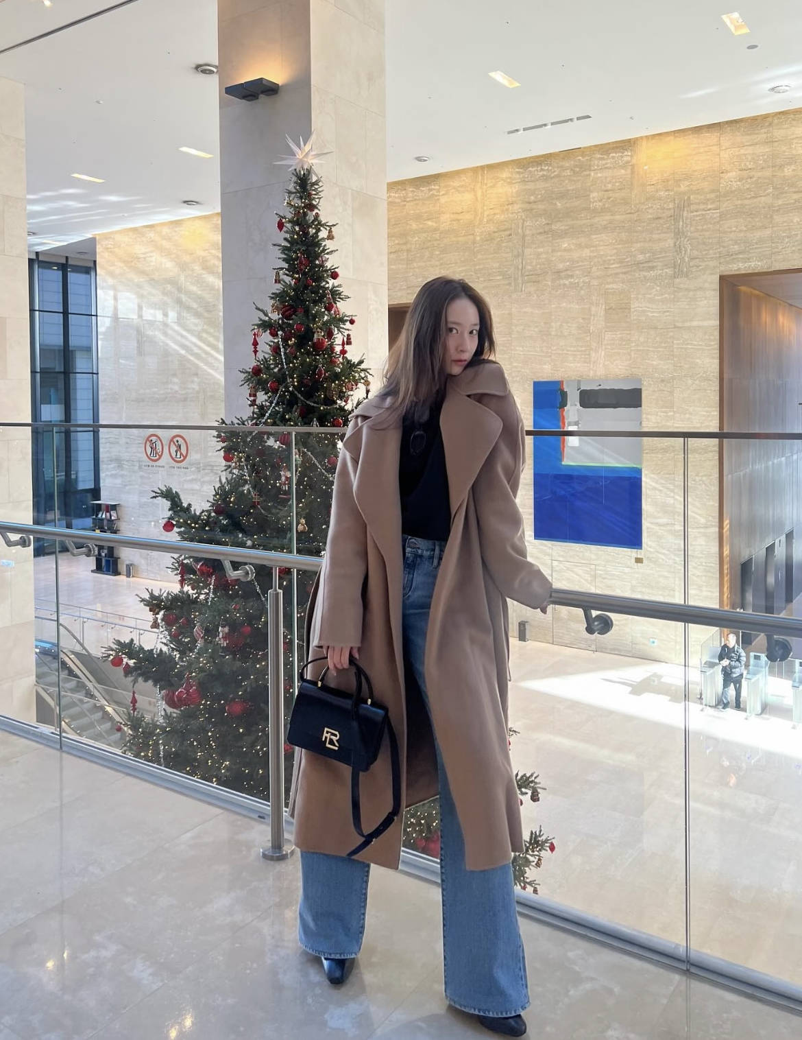 巩俐、梅姨、高圆圆...Power女性冬天少不了一件驼色大衣<strong></p>
<p>查询虚拟币</strong>！