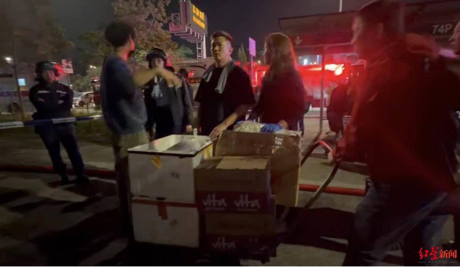 红星新闻实探香港宏福苑大火现场：警员称第一次遇到这么大火<strong></p>
<p>查询虚拟币</strong>，餐厅老板自发为救援人员送餐