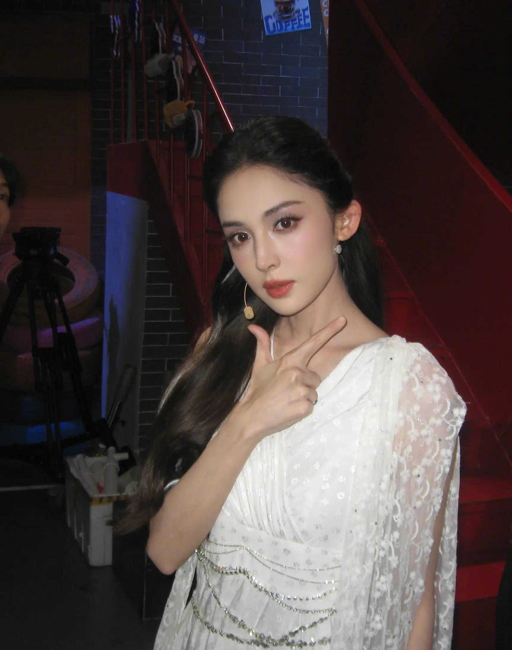 娜扎经纪人李登科宣布卸任 称女方照亮了<strong></p>
<p>查询虚拟币</strong>他的一段人生