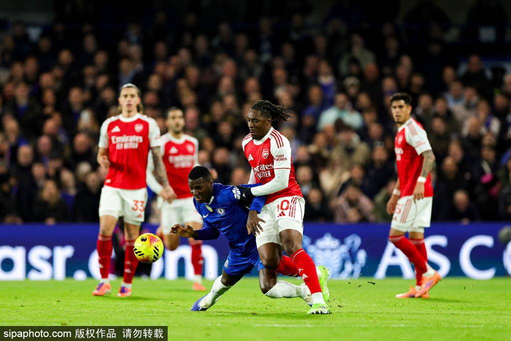 英超-查洛巴梅里诺破门 凯塞多染红切尔西1-1平阿森纳