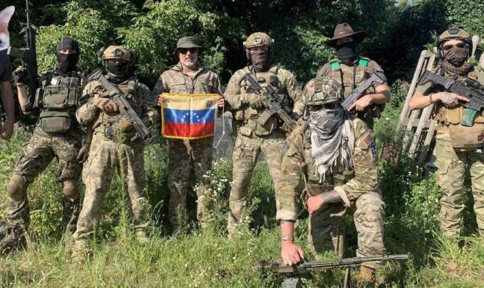 乌克兰败局已定？前线大崩溃<strong></p>
<p>btw虚拟币总量</strong>，乌军精锐警告：新兵练两天就上战场