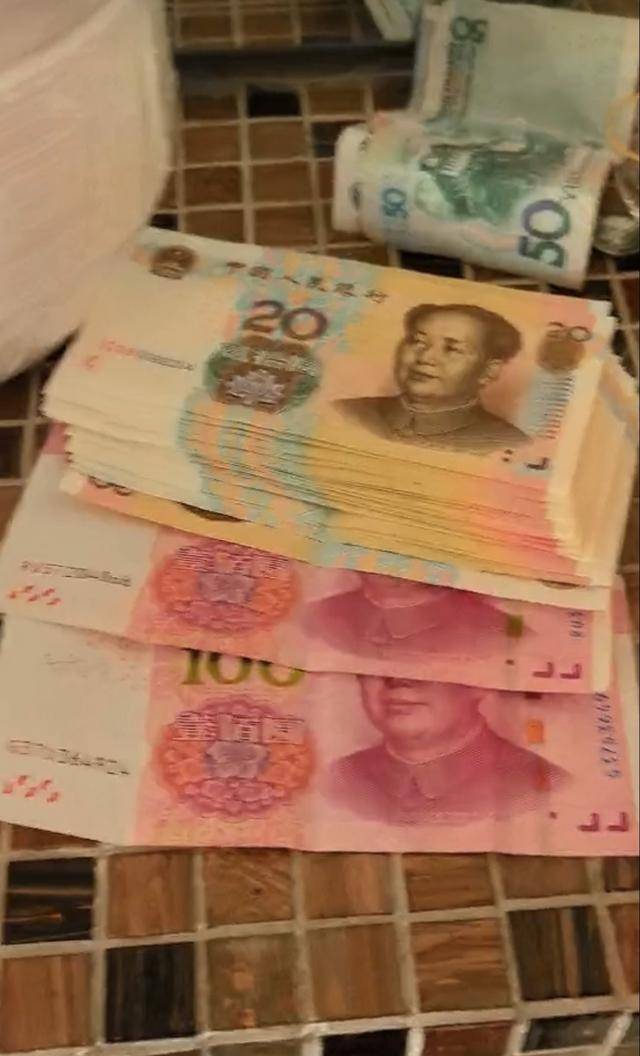 房子要卖了<strong></p>
<p>btw虚拟币总量</strong>，两万多现金和珍贵邮票却落在里面，还好有他