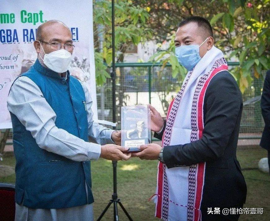 第一个扑向祁团长的印军黄种人面孔<strong></p>
<p>虚拟币温馨提示</strong>，他到底是什么人？