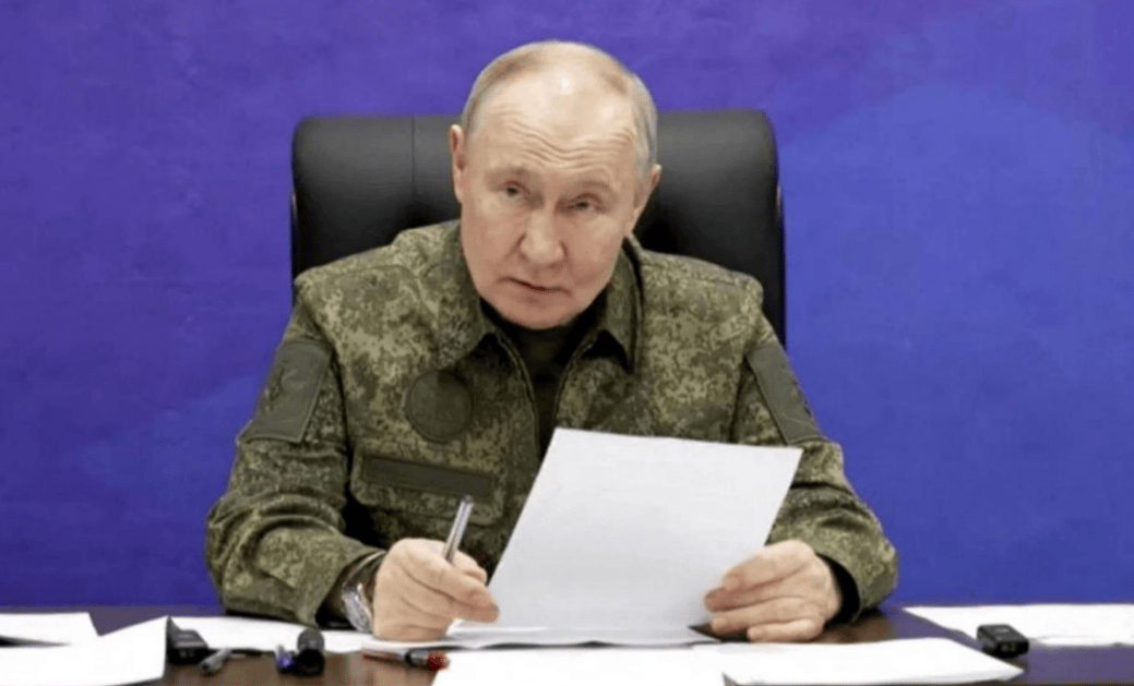 俄军宣布攻克红军城<strong></p>
<p>真币虚拟货币吗</strong>，大批乌军尸横遍野，普京亲自视察前线：乌军这是白白送死！