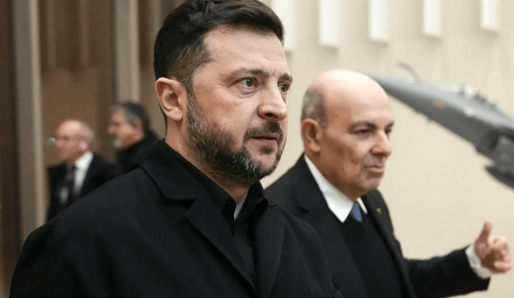 俄军宣布攻克红军城<strong></p>
<p>真币虚拟货币吗</strong>，大批乌军尸横遍野，普京亲自视察前线：乌军这是白白送死！