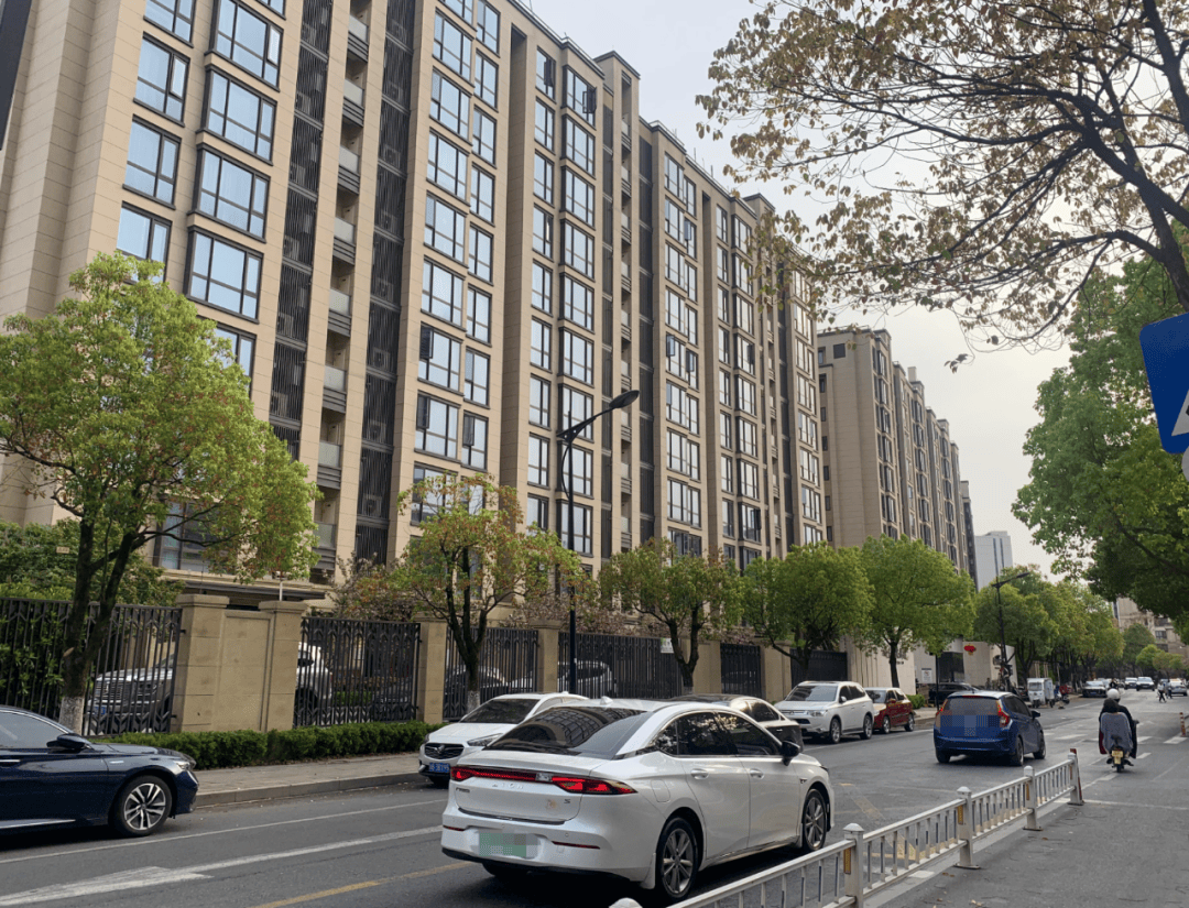 前11个月<strong></p>
<p>虚拟币对联</strong>，4个一线城市二手房大卖，创4年新高