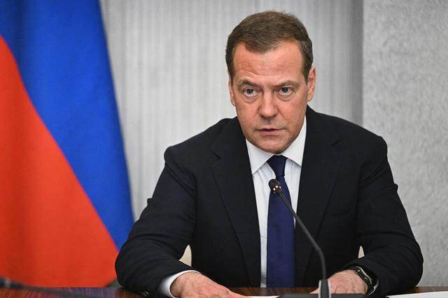 美国想和中俄印日组建C5<strong></p>
<p>虚拟币coins</strong>，梅德韦杰夫：给了欧洲一记响亮的耳光