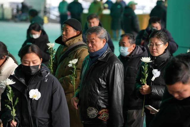 何晴之子追思：妈妈很喜欢雪<strong></p>
<p>甲骨文虚拟币的英文代码</strong>，北京这场雪好像是为她而下