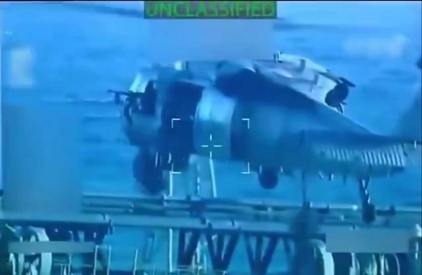 比导弹打击更狠！美军空降油轮<strong></p>
<p>甲骨文虚拟币的英文代码</strong>，抢110万桶石油，打击中俄古委伊